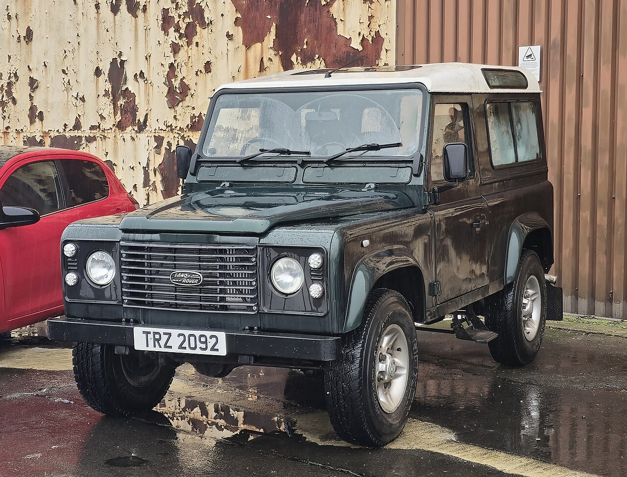 Land Rover Defender (L316)