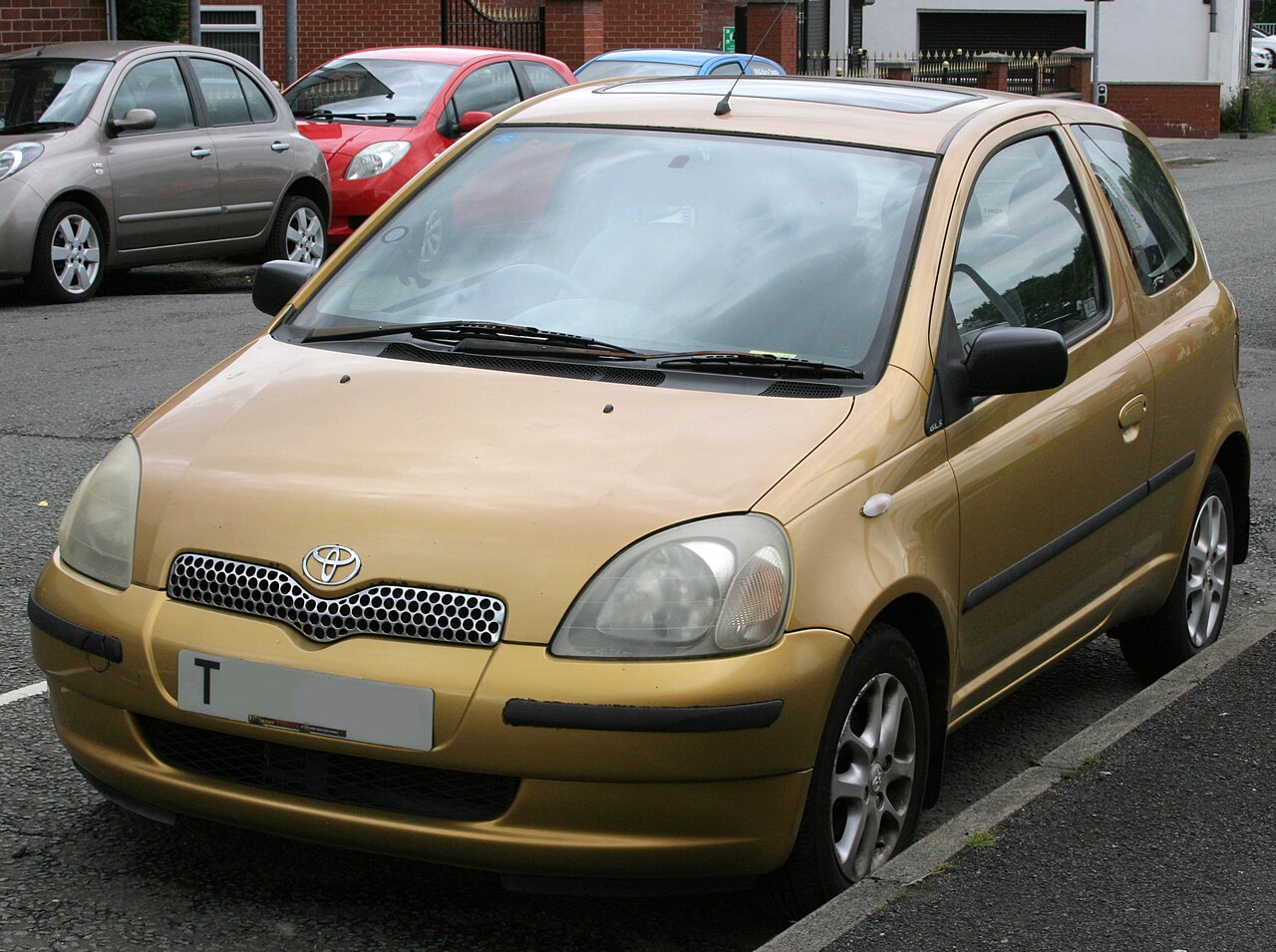 Toyota Yaris XP10
